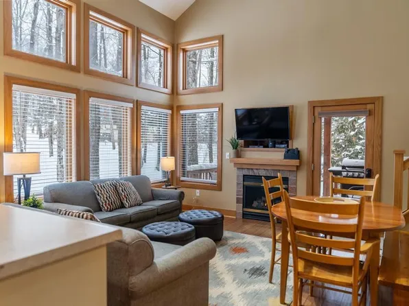 2136 Deerview Dr #62, Boyne Falls, MI 49713