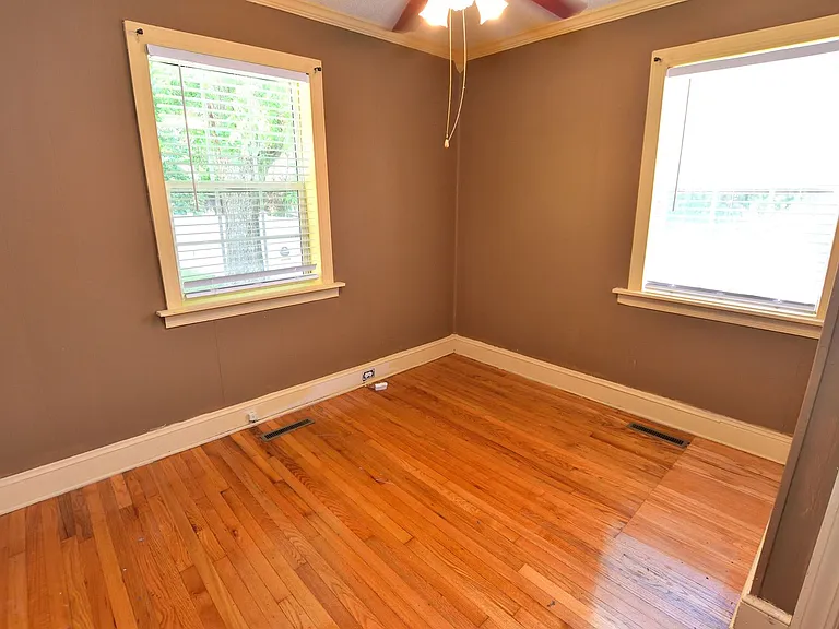 432 N Mercer St — Photo 24