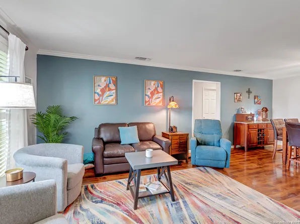 8415 Fredericksburg #101A, San Antonio, TX 78229