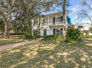 131 Mary D, Alamo Heights, TX 78209