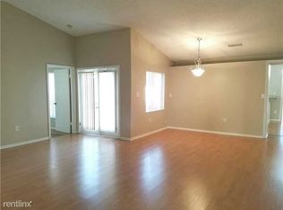 18941 NW 5th St, Hollywood, FL 33029