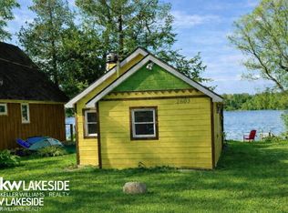 2603 Crescent Shores Dr, Traverse City, MI