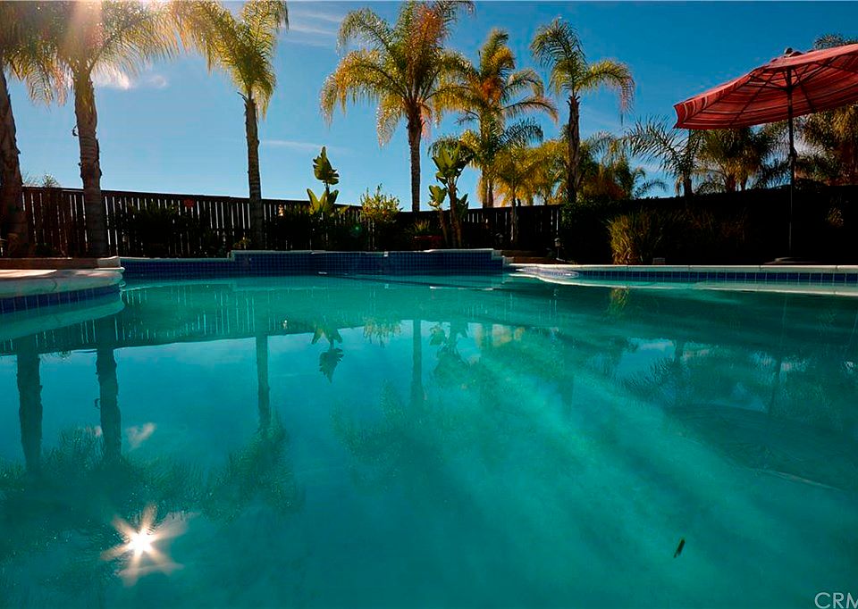 1st image of 27945 Canyon Hills Way
