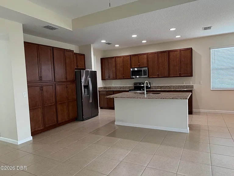 229 Sand Bar Ln — Photo 4