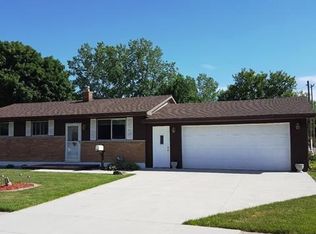 9165 Norbury Dr, Swartz Creek, MI 48473