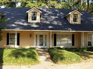 10207 Ellerbe Rd, Shreveport, LA 71106