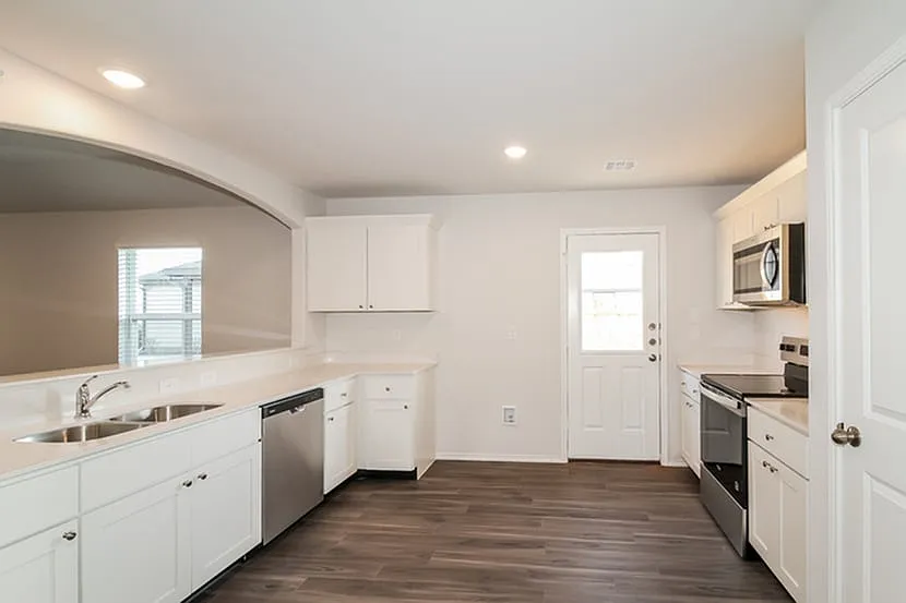 Crimson Lake Estates — Photo 4