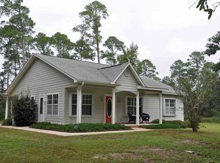 7114 Oak St, Bagdad, FL 32583