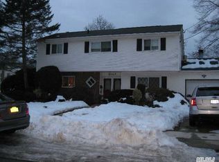 2047 Cameron Ave, Merrick, NY 11566