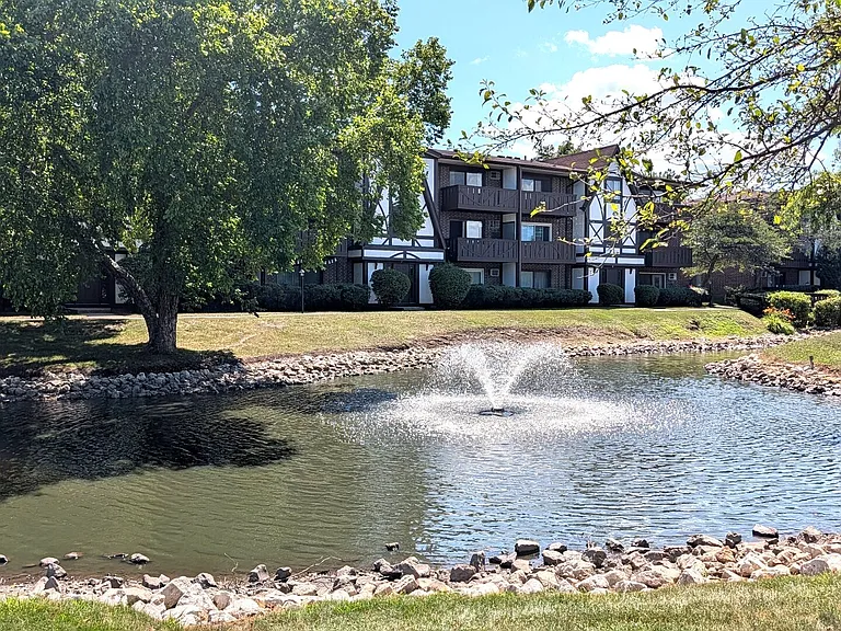 7 Crestview Ln #9 — Photo 19