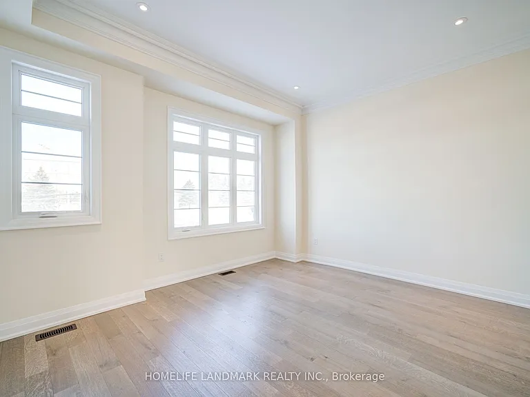 4285 Major Mackenzie Dr E — Photo 10