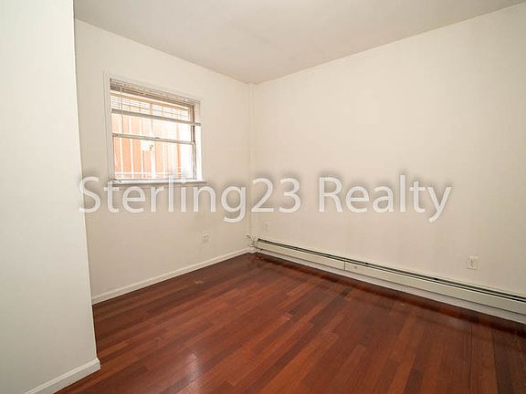 5th image of 27-02 Astoria Blvd #1L