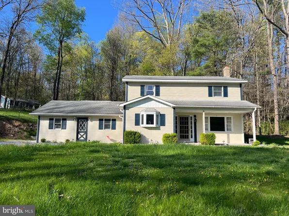 2742 Pennington Rd, Tyrone, PA 16686