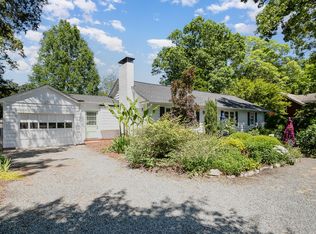708 W Main St, Carrboro, NC 27510