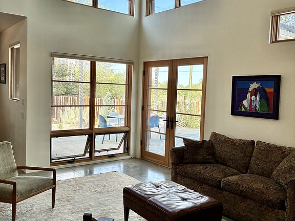 4th image of 314 Spruce Ln #A