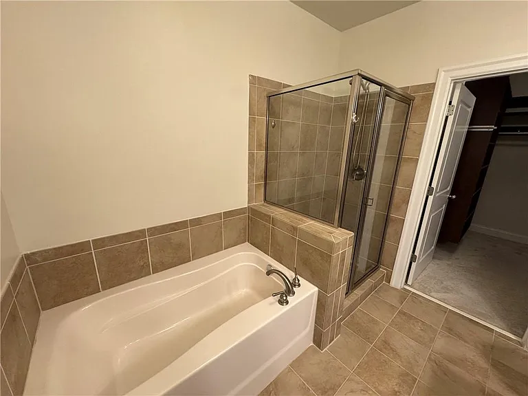 901 Abernathy Rd #2190 — Photo 8