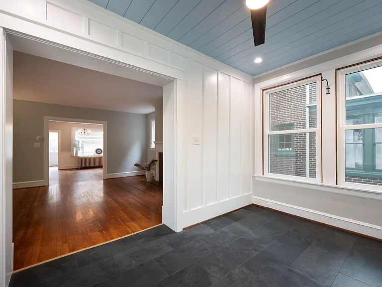 1406 Lovering Ave — Photo 8