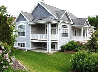 N59W17764 Meadow Ct, Menomonee Falls, WI 53051