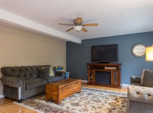 1 Elizabeth Rd, Sandown, NH 03873