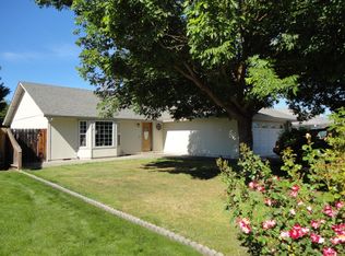 873 Forest Glen Dr, Central Pt, OR 97502