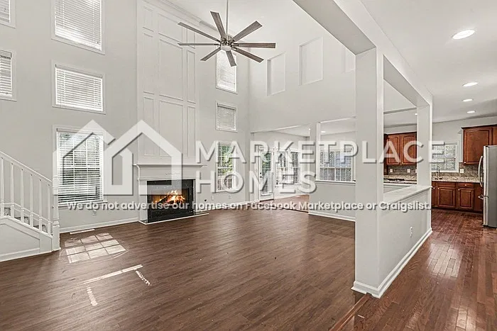 6 bed, 4.0 bath, 3397 sqft, $3,095 — Photo 4