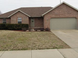 5367 W Soapberry Ct, Springfield, MO 65802