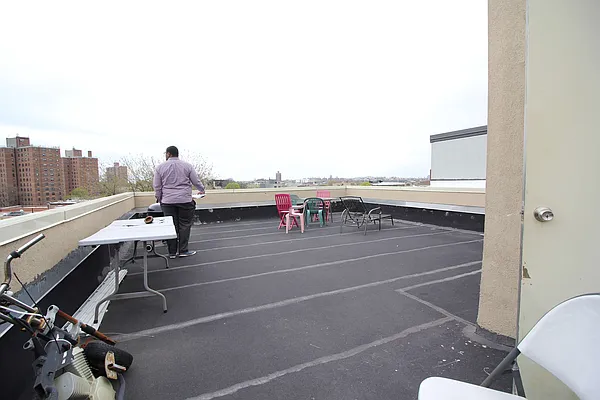 Rented by Nooklyn NYC LLC | media 33