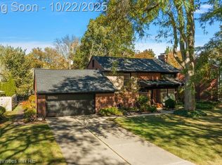 1130 Wakefield St, Birmingham, MI 48009