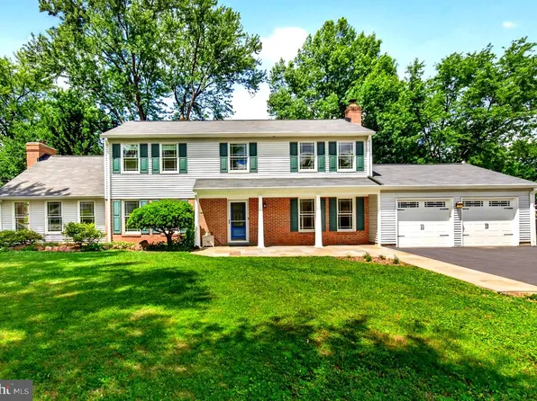 19613 Bodmer Ave, Poolesville, MD 20837
