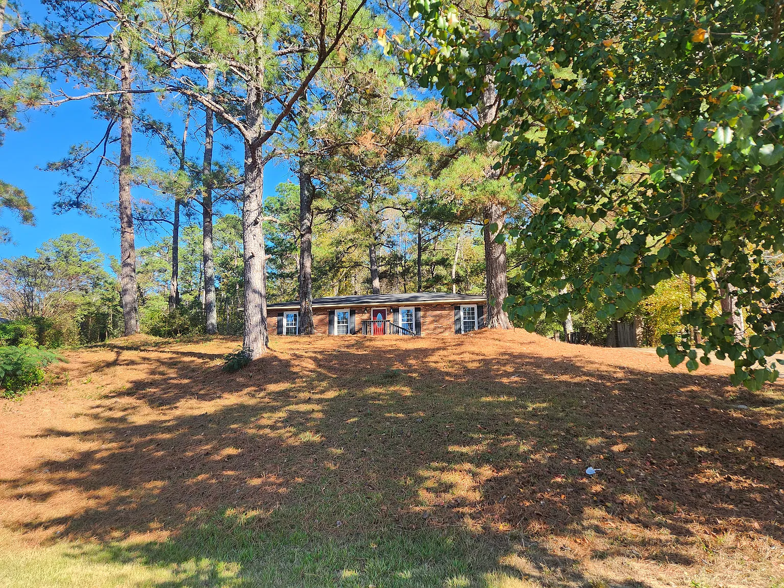 3 bed, 1485 sqft, $1,600 — Photo 3
