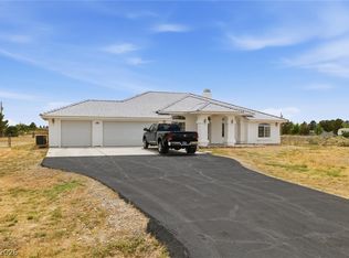 381 E Harris Farm Rd, Pahrump, NV 89060