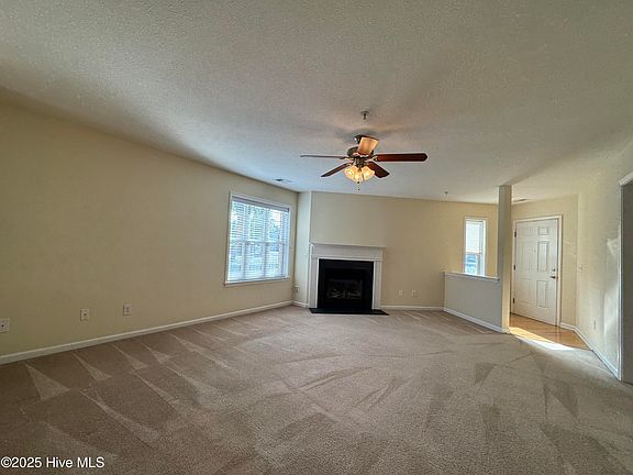 3rd image of 633 Spencer Farlow Dr Unit 13