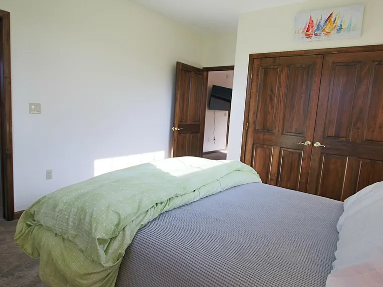 23158 Town Run Dr — Photo 12