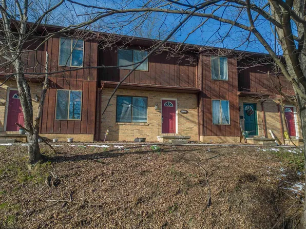 135 Lough St APT C, Morgantown, WV 26501