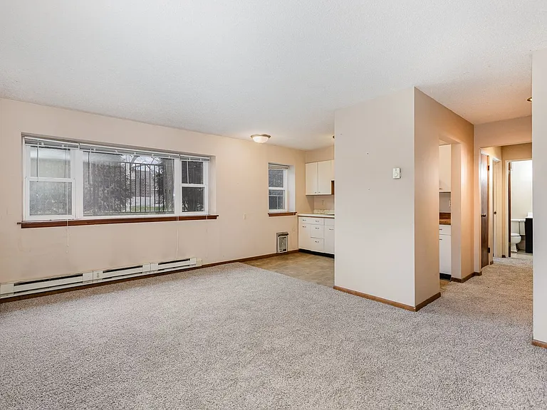 215 Birch St S — Photo 10