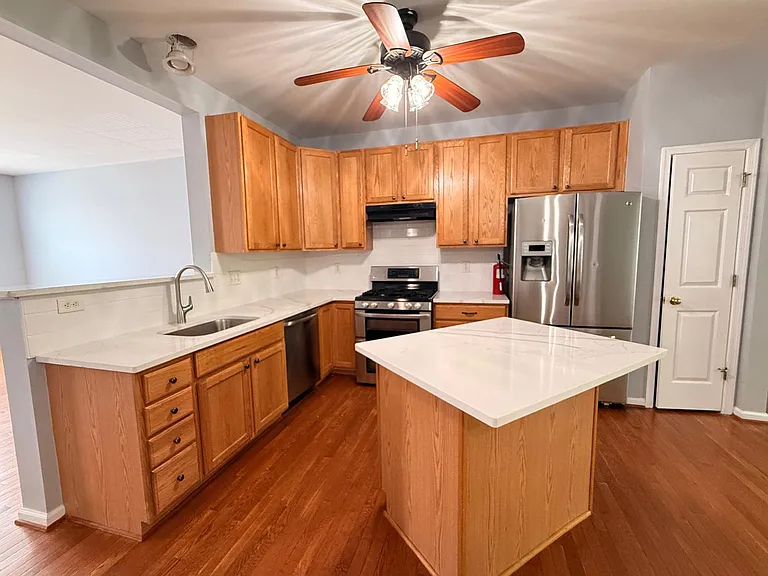 100 Colts Neck Dr — Photo 19