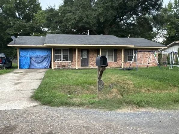 1309 Roy Dr, Natchitoches, LA 71457