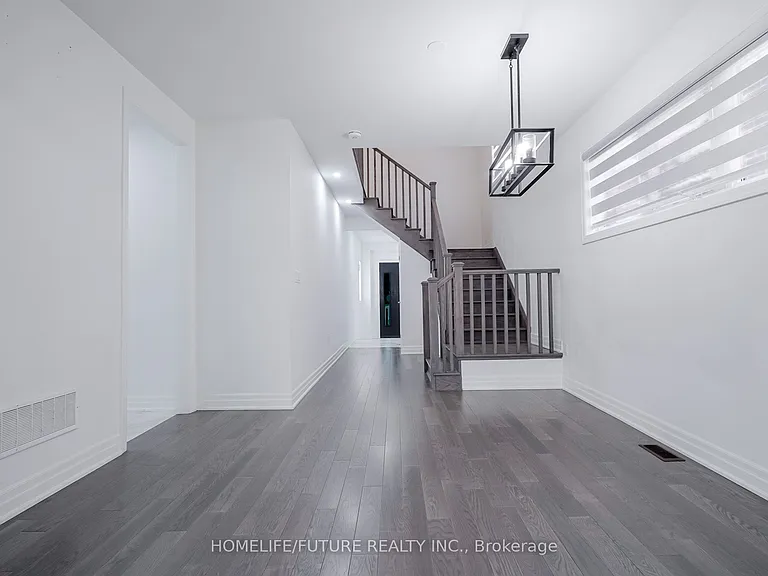 2809 Foxden Sq — Photo 10