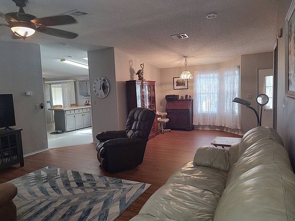 5th image of 361 Ashley Dr #361