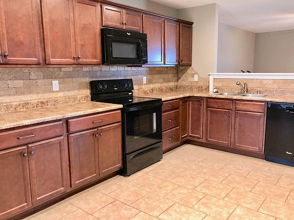 3rd image of 7041 Brady Way