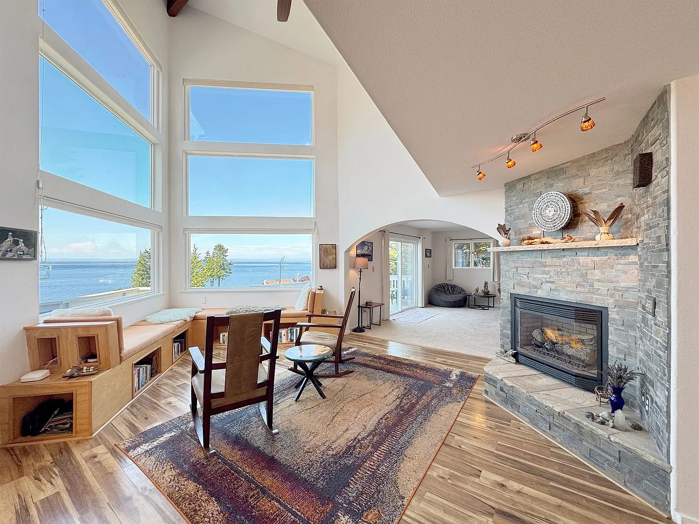 Stunning Home for Lease in Diamond Point — Photo 4