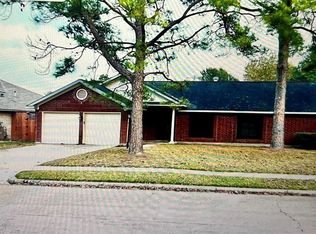 7010 Pembrough Ln, Katy, TX 77494