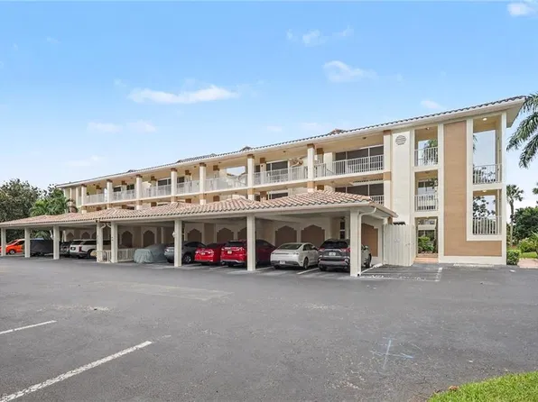 6045 Chardonnay Ln APT 302, Naples, FL 34119