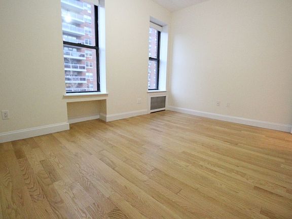 2nd image of 200 W 98th St APT 4E