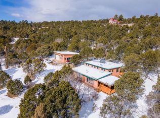 13 Nichols Rd, Tijeras, NM 87059