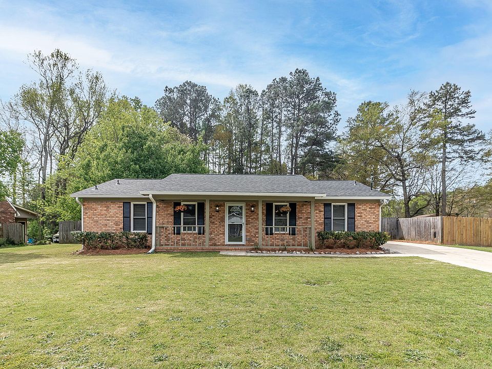 1st image of 123 Thomas Drive