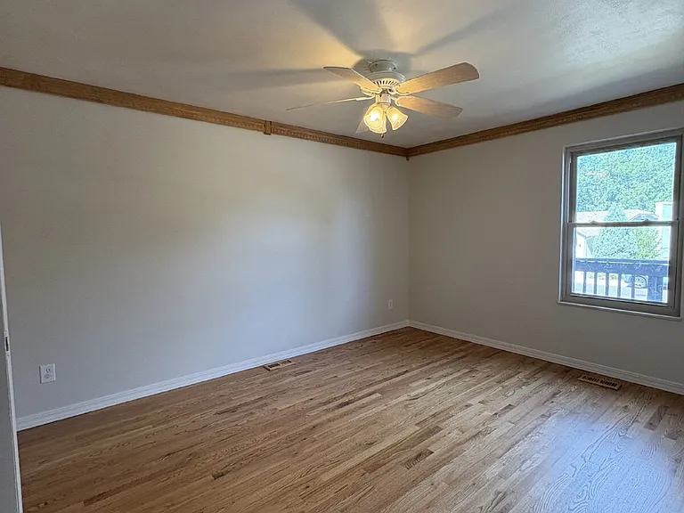 6469 Pulpit Rock Dr — Photo 11
