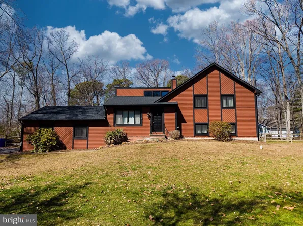 1 Bunker Ct, Grasonville, MD 21638