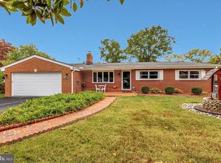 3405 Sunny View Dr, Alexandria, VA 22309