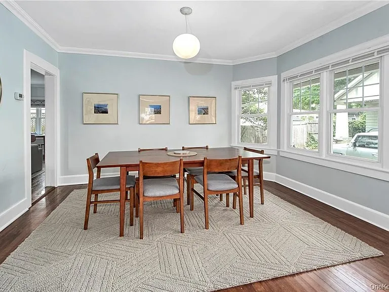 18 Elmwood Ave — Photo 9